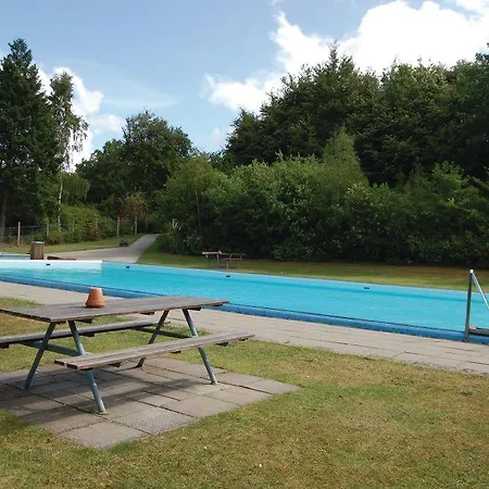 Holiday 12 Semesterbostad